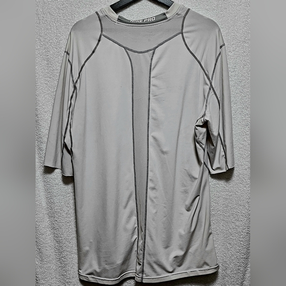 Nike - Half Sleeve Muscle Tee - Men's XL - Picture 3 of 4